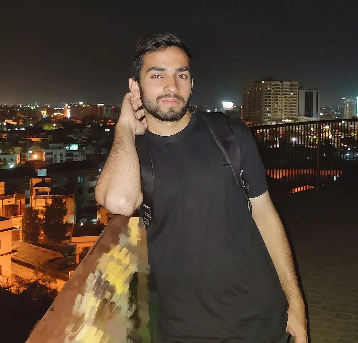 Felix Arash Profile Picture